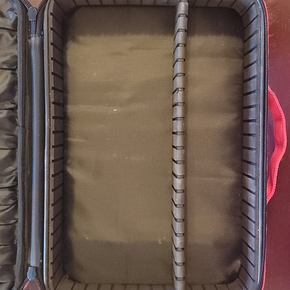 Travel Cosmetic case - Picture 9 of 15